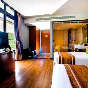 ***** Hotel Boton Blue & Vietnam